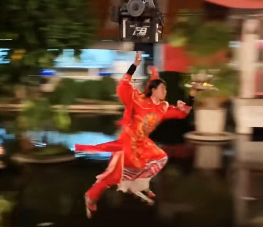 Thai Restaurant Delivers Meals via Zip Line