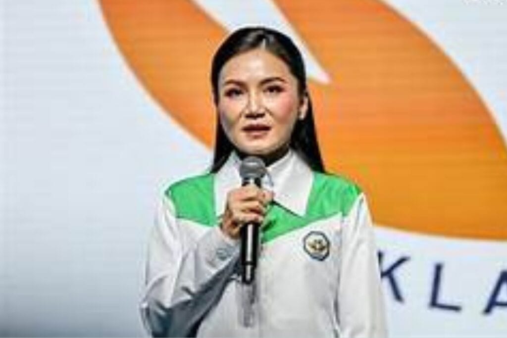 Kla Tham Sets a Clear Political Signal